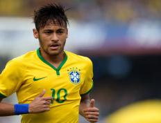 开云官网-平行裁判，当孙兴慜执哨伊朗血拼乌拉圭