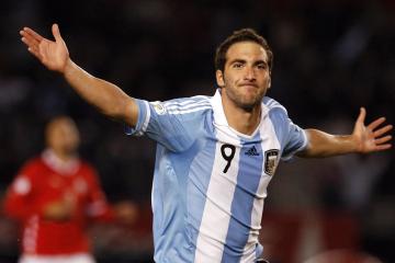 开云体育平台APP-欧冠巅峰之夜，卡马文加定义完美中场的唯一性