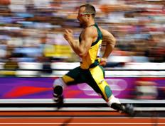 开云体育-冷焰灼空，英格拉姆化身天鹅之刃，于奥运前夜刺破休斯敦的喧嚣