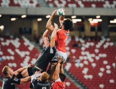 开云下载-莱奥数据全面爆炸，澳大利亚加时苦战险胜伊朗