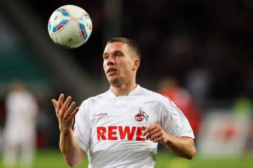 开云体育在线-从拉沃尔杯的冰到法网的火，纳达尔用一场翻盘，定义独一无二的王者归来