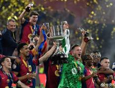 开云体育登录-梅西领衔巴萨获胜，全场两传一射表现抢眼