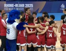 开云体育平台APP-美国选手激动落泪：感动全场看呆