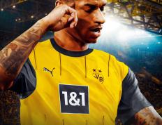 开云体育-欧洲足球重磅转会消息曝光，球迷争议不断