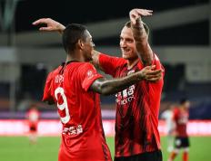 开云体育-上海上港对阵武汉卓尔，能否延续连胜势头？