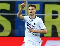 开云官网-德甲球队引进新赛季主力前锋，实力大增