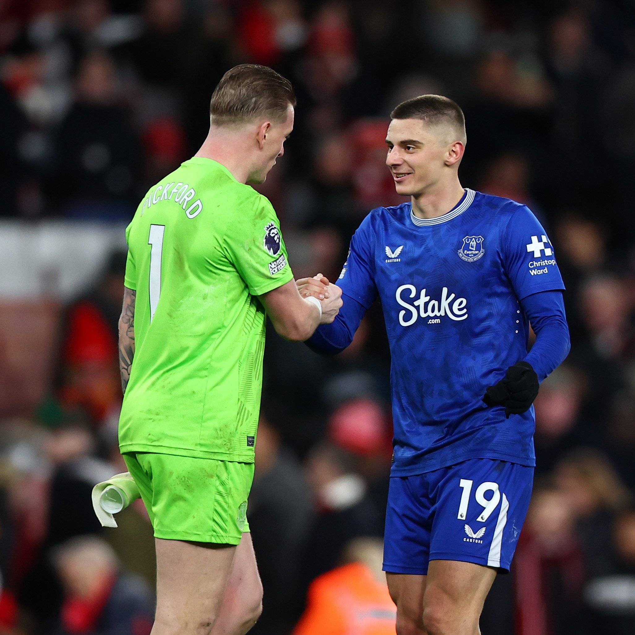 开云体育平台APP-伯恩茅斯客场不敌埃弗顿，战绩持续低迷