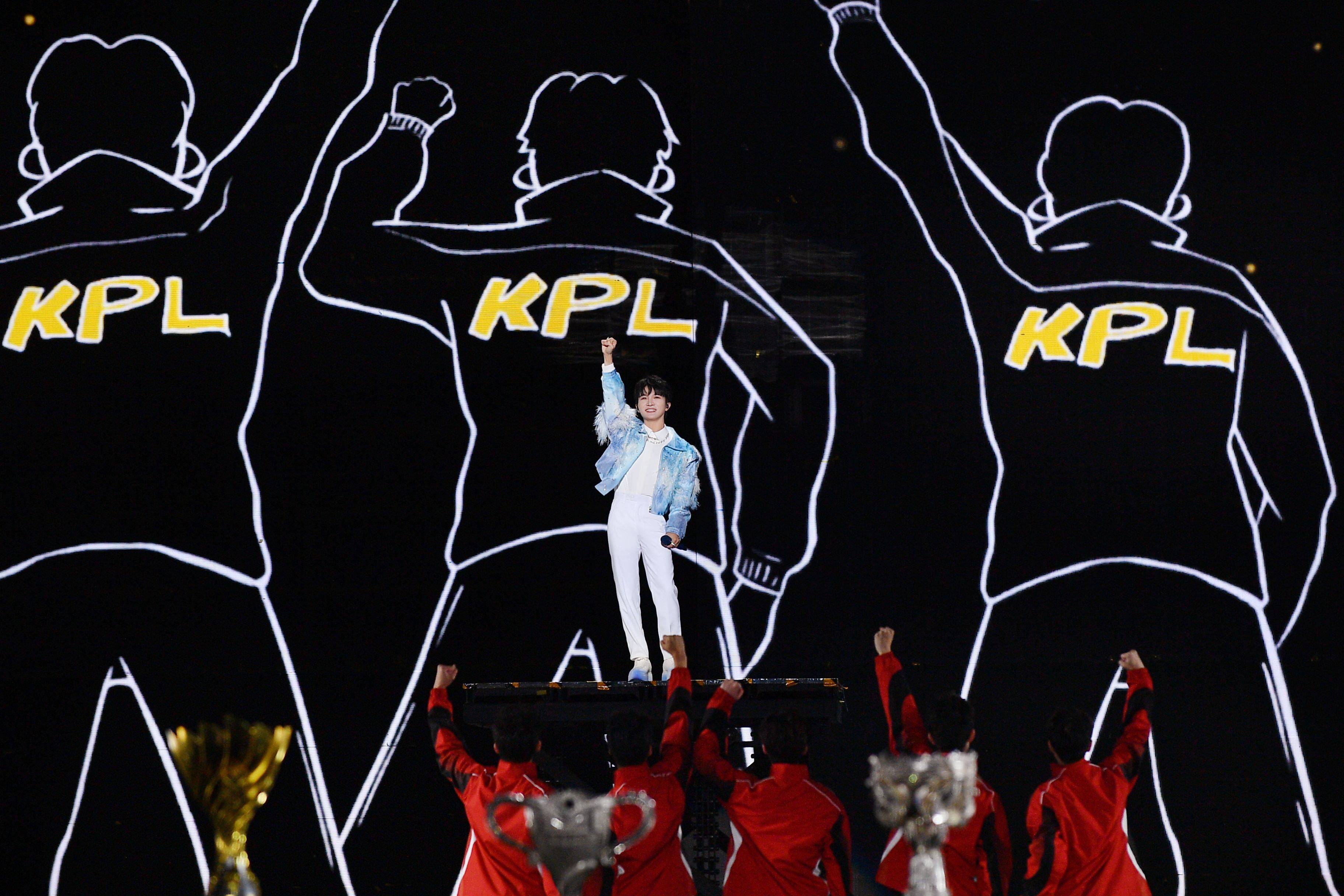 开云体育登录-关于HKA力克T1，Chovy关键团战开团秒人顶尖较量成都决赛之夜，留下经典瞬间的信息