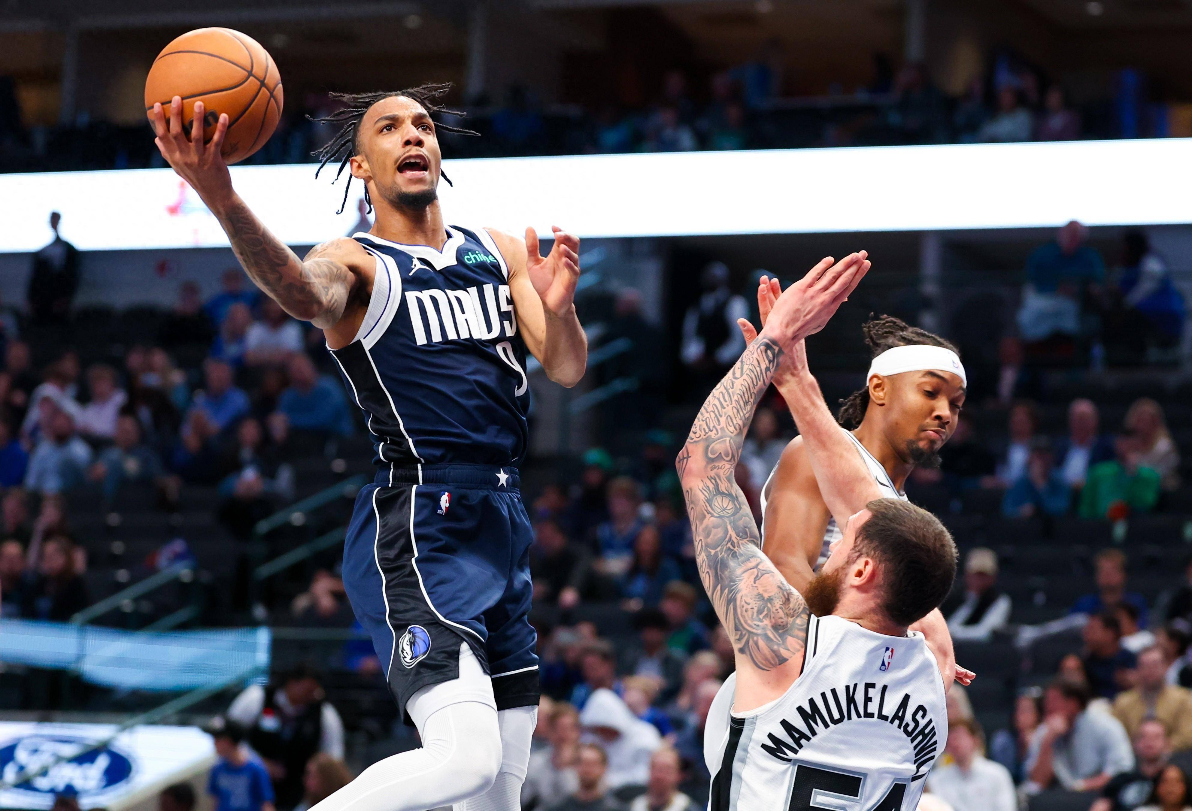 开云体育平台APP-猛龙队擒独行侠队，伦纳德砍下30分！的简单介绍